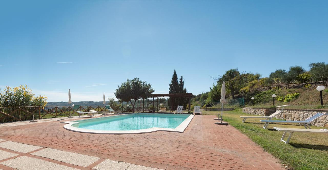 Farm Stay Il Carro Del Colle Collevalenza Luaran gambar