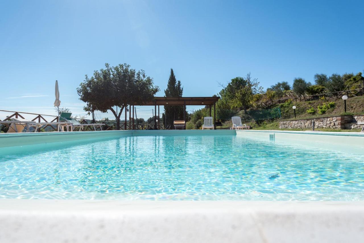 Farm Stay Il Carro Del Colle Collevalenza Luaran gambar